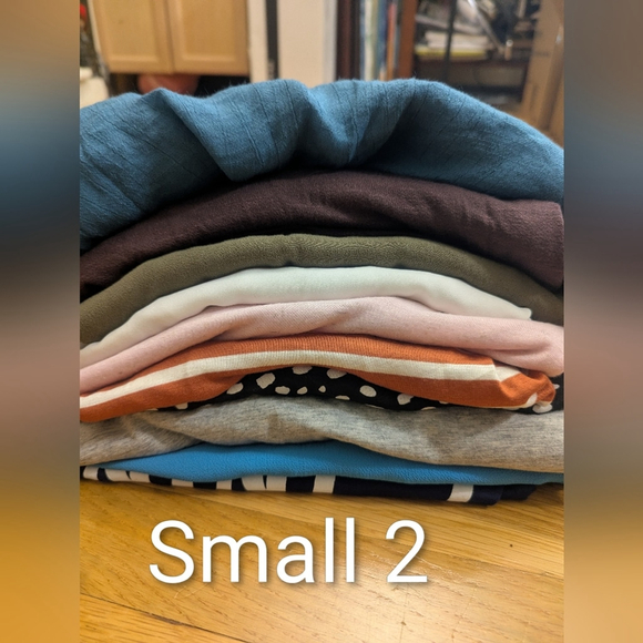 Lot of 10 NWT Tops Reseller Mystery Box Zenana Watermelon Riah etc - Picture 5 of 16